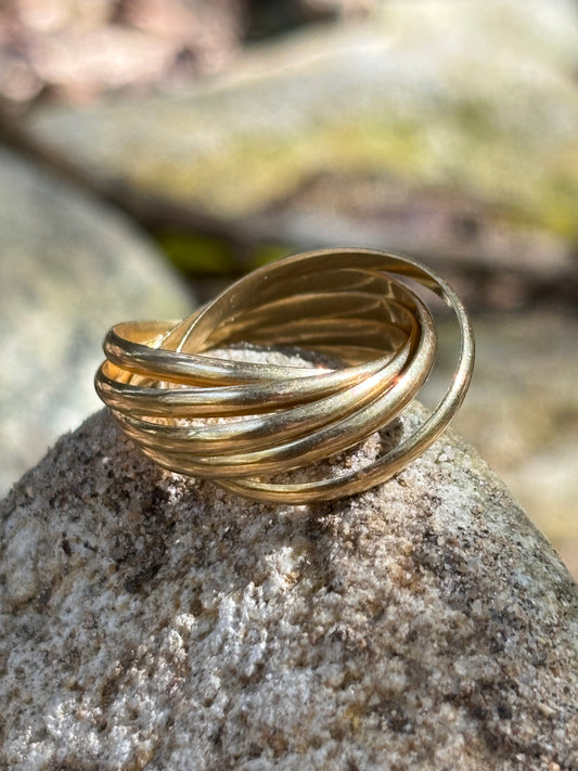 Anillo Medusa de Mar / Plata 925 con baño de oro - Elegancia & Energía